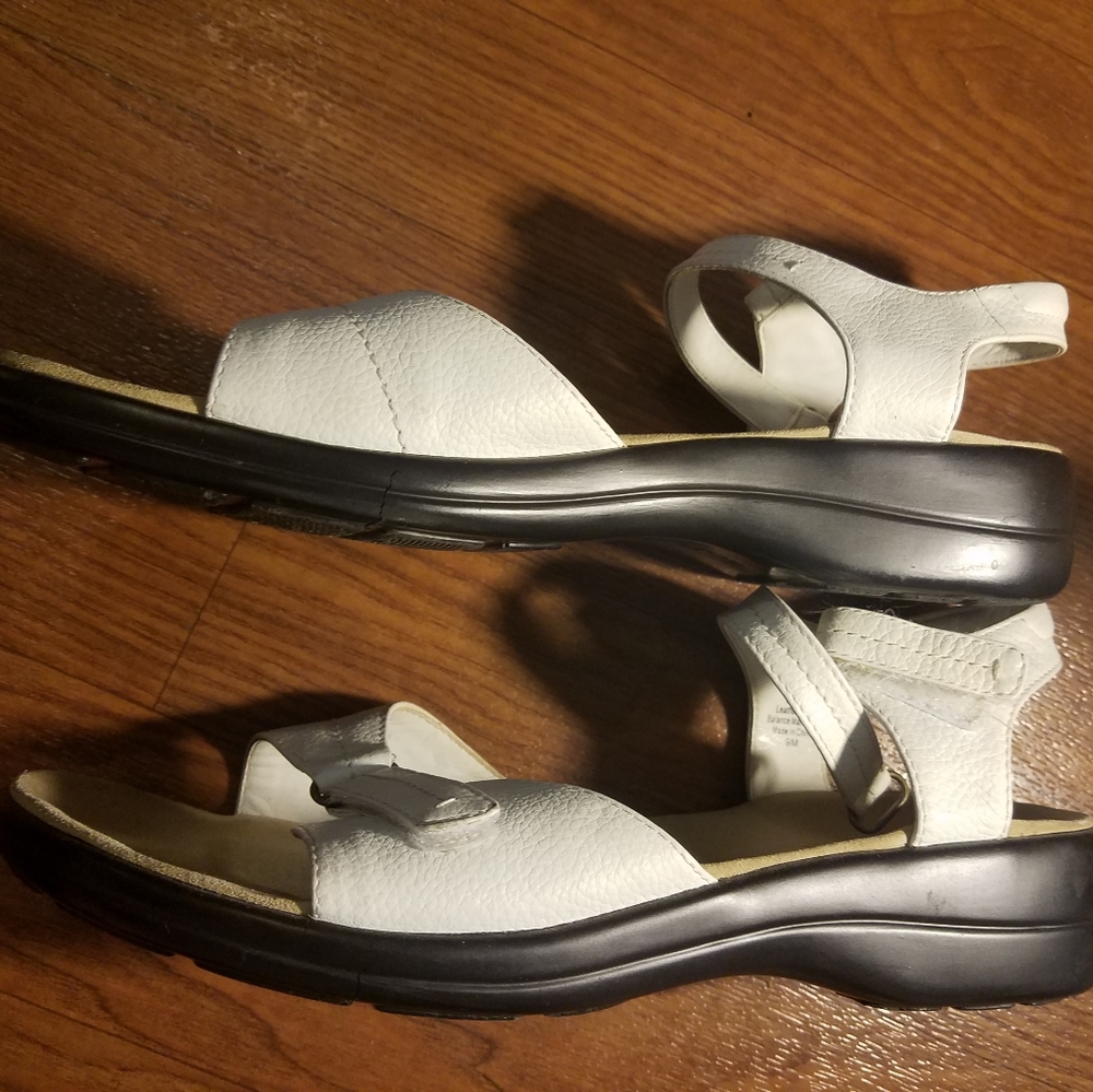 Soft shoe sandals